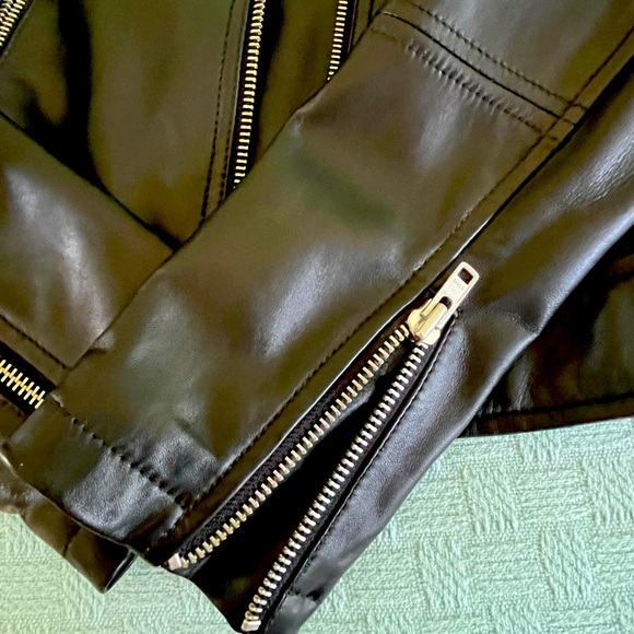 Boden Morleigh Jacket Black Leather EUC Biker Moto Zippers Cropped UK 10 - Picture 11 of 16